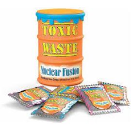 Кислые конфеты Toxic Waste Nuclear Fusion (Малина-лимон, ананас-маракуйя, виноград-клубника, апельсин-яблоко, банан-черника) оранжевая бочка 42 гр